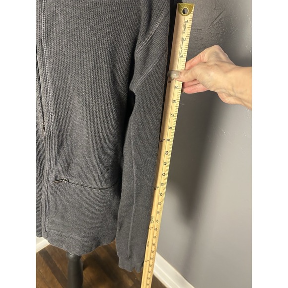 Giorgio Armani Gray Zip Sweater With Collar, Size 38 USA - Picture 10 of 16